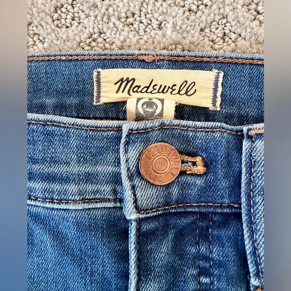 Madewell Mid Rise Stovepipe Jeans Size 26 Medium Wash Normcore Everyday Denim